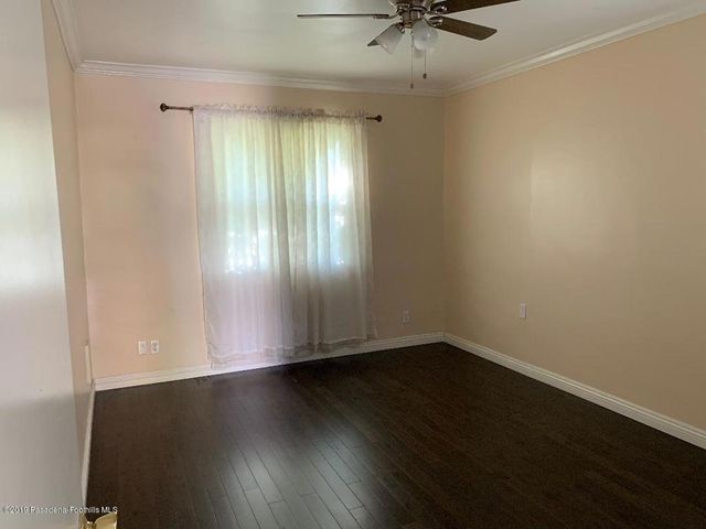 10526 Langmuir Avenue, Sunland, CA 91040