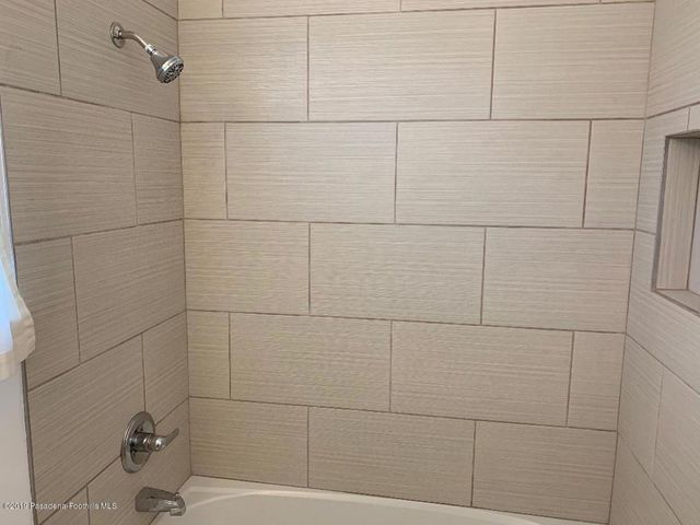 10526 Langmuir Avenue, Sunland, CA 91040