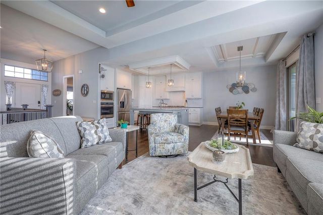 21739 W 116th Terrace, Olathe, KS 66061