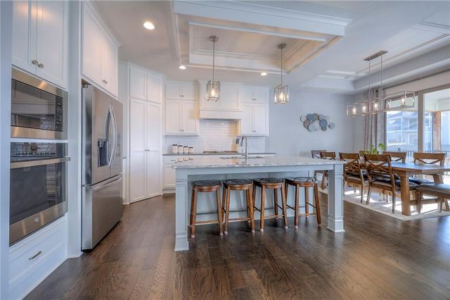 21739 W 116th Terrace, Olathe, KS 66061