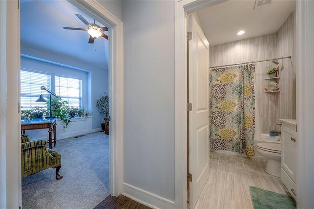 21739 W 116th Terrace, Olathe, KS 66061