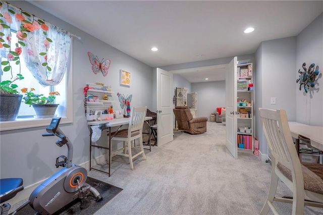 21739 W 116th Terrace, Olathe, KS 66061