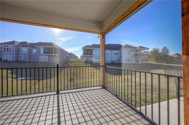 21739 W 116th Terrace, Olathe, KS 66061