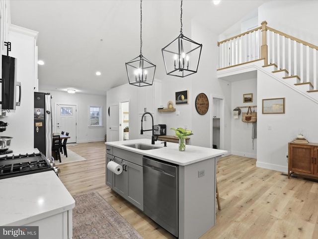3003 MORNING THISTLE CT, East Petersburg, PA 17520