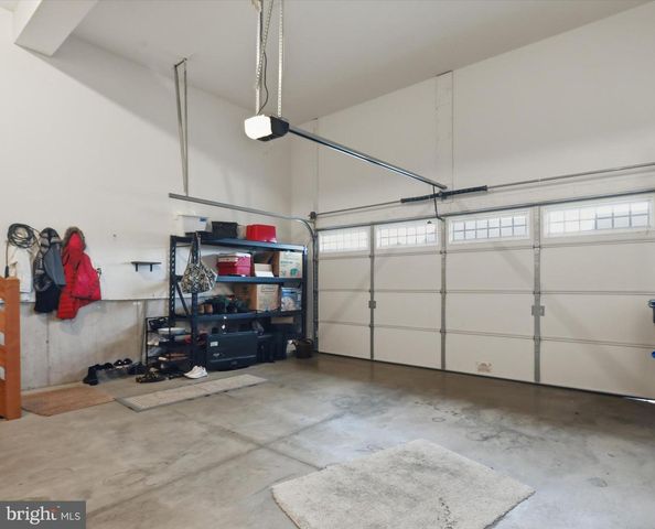 3003 MORNING THISTLE CT, East Petersburg, PA 17520
