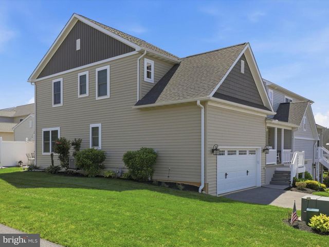 3003 MORNING THISTLE CT, East Petersburg, PA 17520