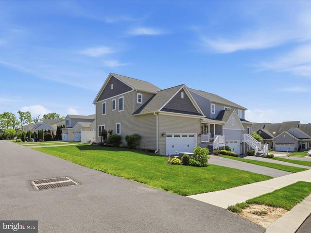 3003 MORNING THISTLE CT, East Petersburg, PA 17520