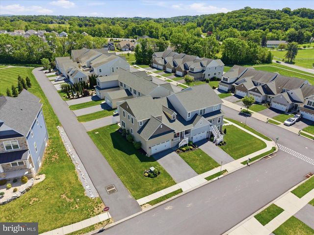 3003 MORNING THISTLE CT, East Petersburg, PA 17520
