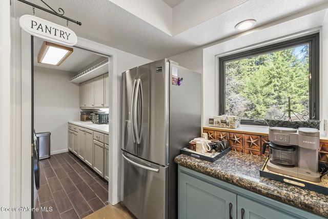 5005 W Cougar Estates Rd, Coeur D'alene, ID 83814