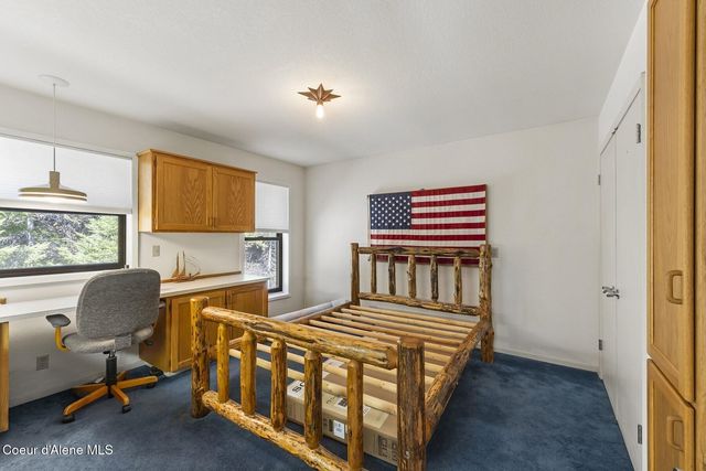 5005 W Cougar Estates Rd, Coeur D'alene, ID 83814