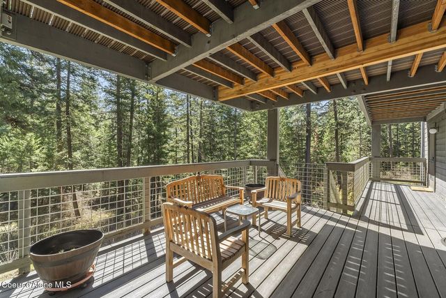 5005 W Cougar Estates Rd, Coeur D'alene, ID 83814