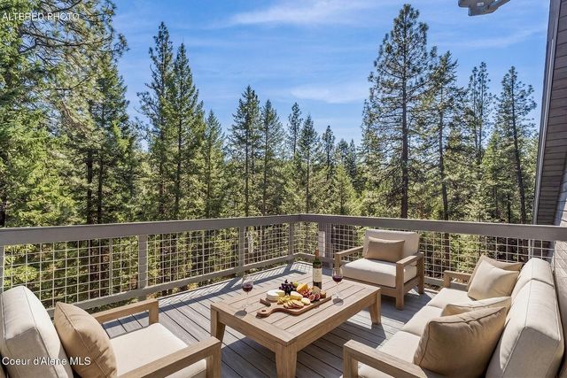 5005 W Cougar Estates Rd, Coeur D'alene, ID 83814