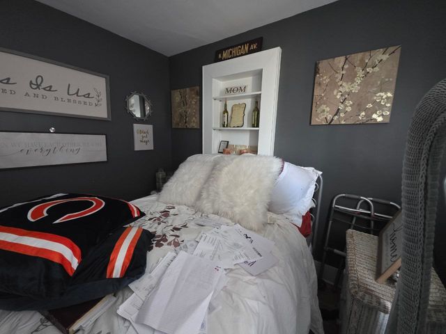 674 N Liberty Street, Elgin, IL 60120