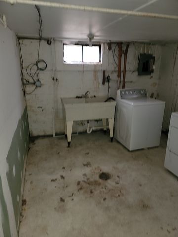 213 S Summit Street, Wheaton, IL 60187