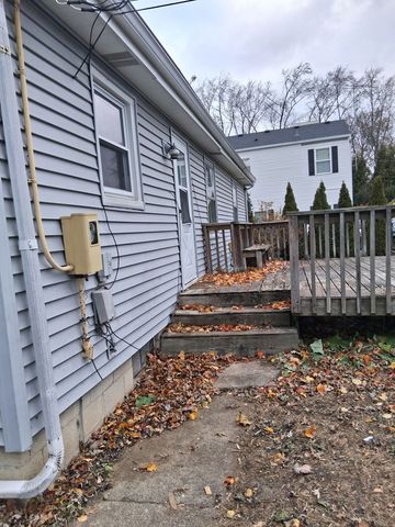 213 S Summit Street, Wheaton, IL 60187