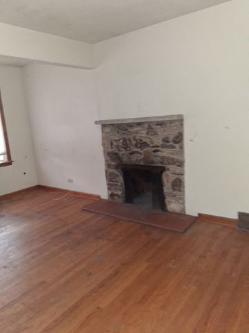 213 S Summit Street, Wheaton, IL 60187