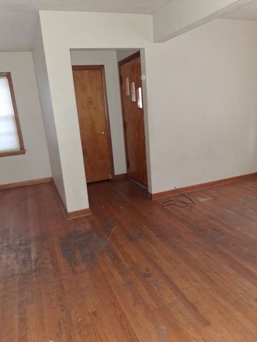 213 S Summit Street, Wheaton, IL 60187