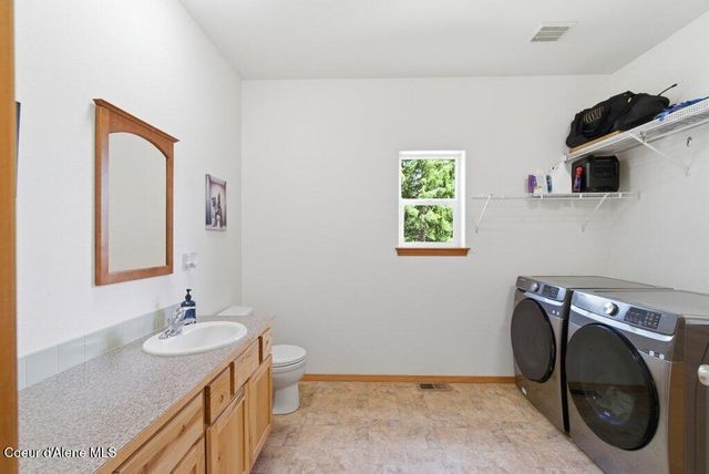 23216 N Teddy LOOP, Rathdrum, ID 83858