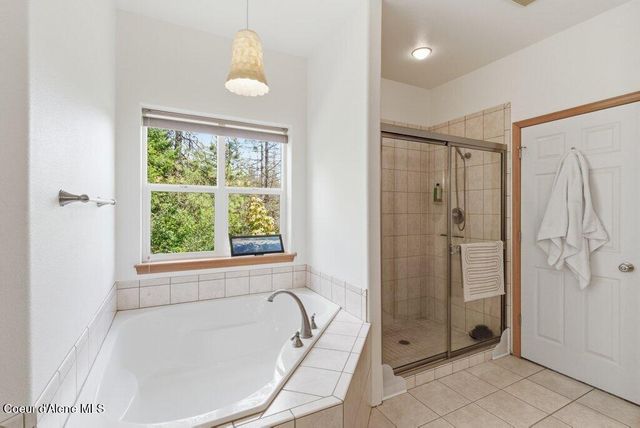 23216 N Teddy LOOP, Rathdrum, ID 83858