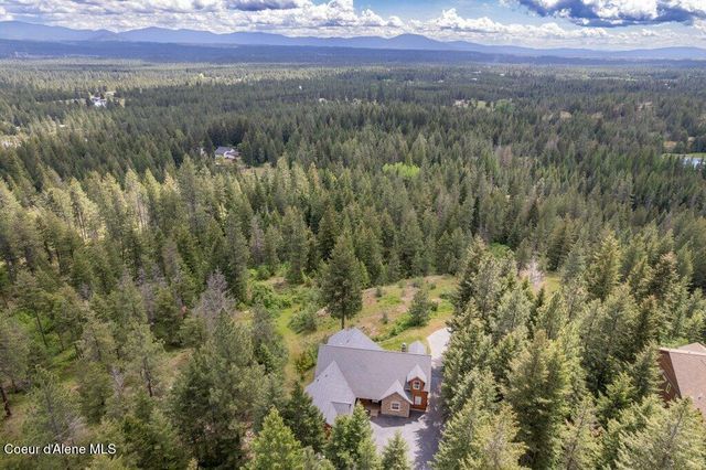 23216 N Teddy LOOP, Rathdrum, ID 83858