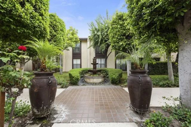 585 W Duarte 25, Arcadia, CA 91007
