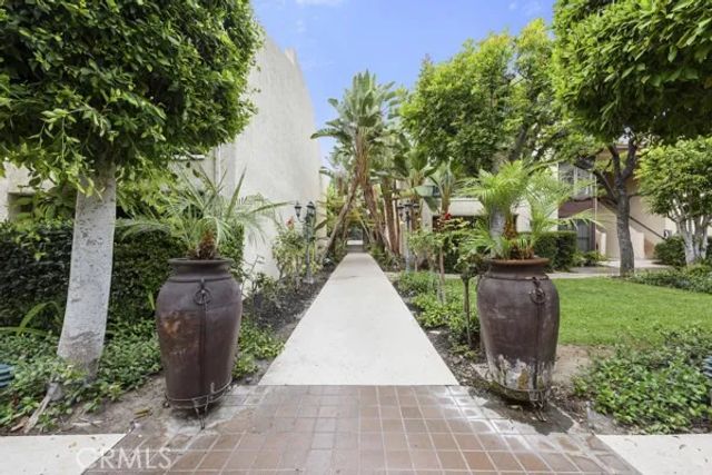585 W Duarte 25, Arcadia, CA 91007
