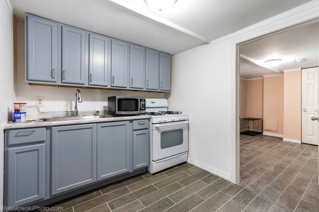 3237 W 38th Place, Chicago, IL 60632