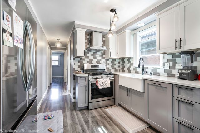 3237 W 38th Place, Chicago, IL 60632