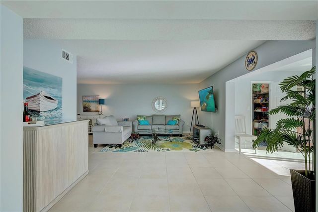 4518 GARNET DRIVE 101, New Port Richey, FL 34652