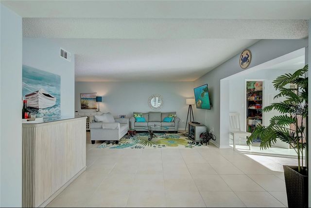 4518 GARNET DRIVE 101, New Port Richey, FL 34652