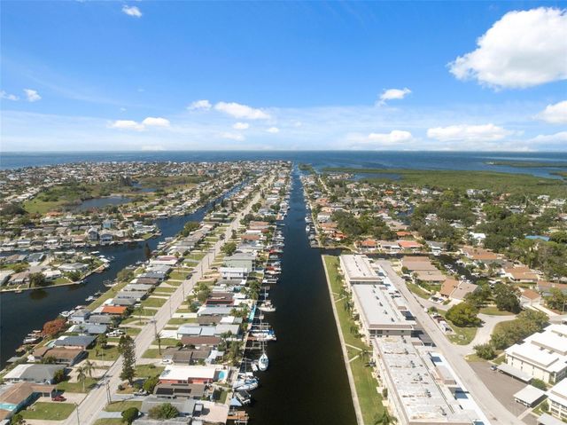 4518 GARNET DRIVE 101, New Port Richey, FL 34652