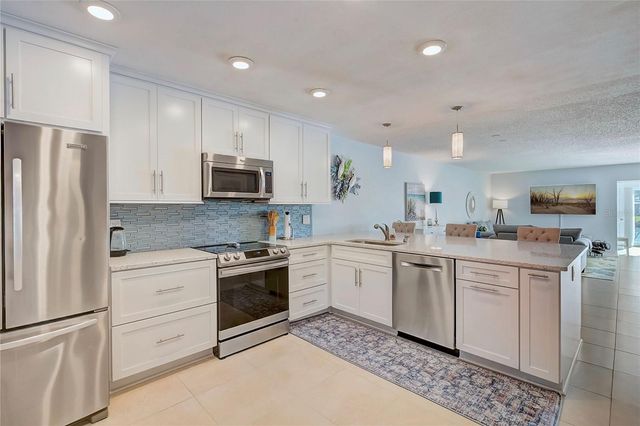 4518 GARNET DRIVE 101, New Port Richey, FL 34652