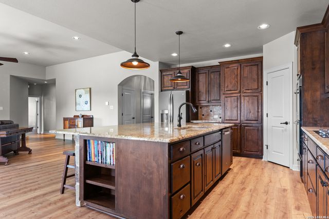 292 San Marcos, New Braunfels, TX 78132