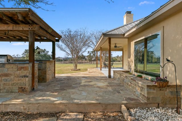 292 San Marcos, New Braunfels, TX 78132