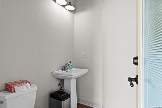 292 San Marcos, New Braunfels, TX 78132