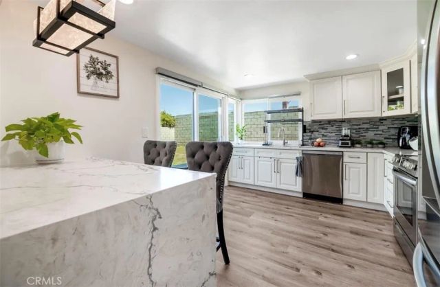 15902 Plumwood, Westminster, CA 92683