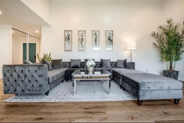 15902 Plumwood, Westminster, CA 92683