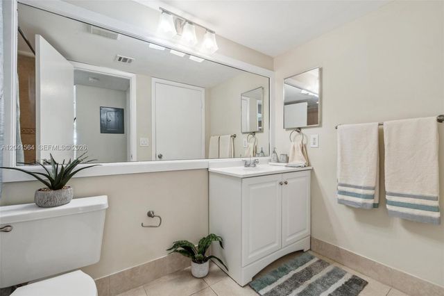 5672 Rock Island Road 254, Tamarac, FL 33319