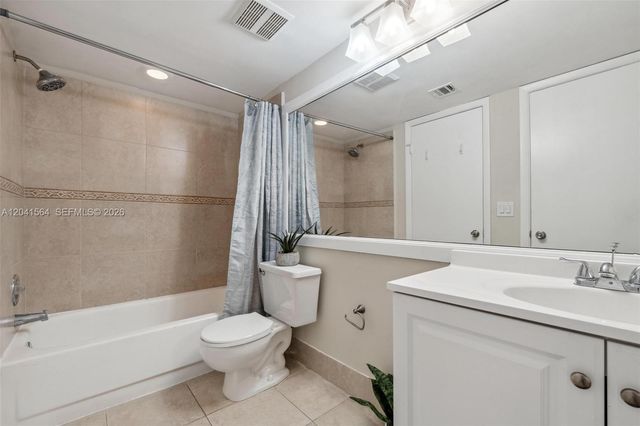 5672 Rock Island Road 254, Tamarac, FL 33319