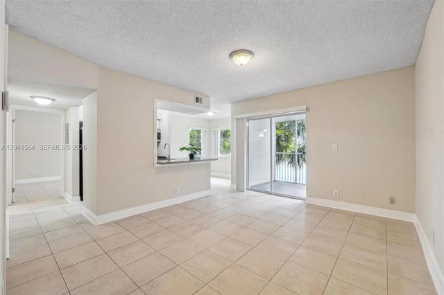 5672 Rock Island Road 254, Tamarac, FL 33319