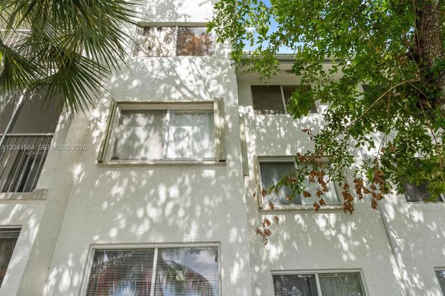 5672 Rock Island Road 254, Tamarac, FL 33319