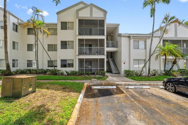 5672 Rock Island Road 254, Tamarac, FL 33319