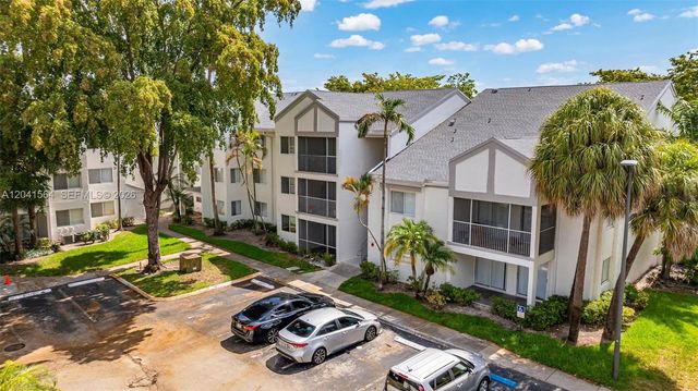 5672 Rock Island Road 254, Tamarac, FL 33319