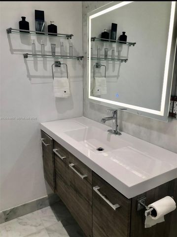 1980 NW 33rd Court, Oakland Park, FL 33309