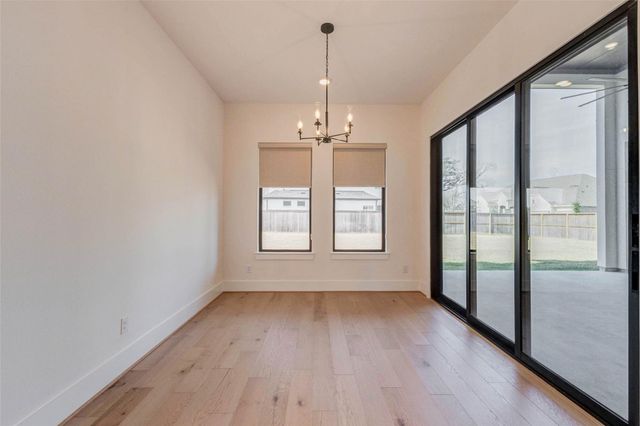 1327 Crown Forest Drive, Missouri City, TX 77459
