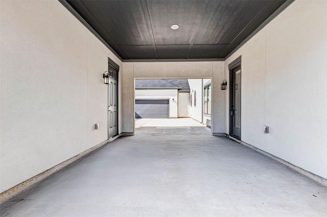 1327 Crown Forest Drive, Missouri City, TX 77459