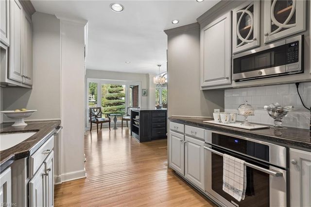 26 Amy Brooks DR, Newport News, VA 23606