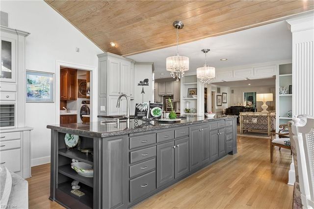 26 Amy Brooks DR, Newport News, VA 23606