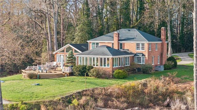 26 Amy Brooks DR, Newport News, VA 23606