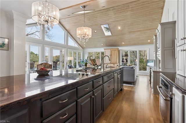 26 Amy Brooks DR, Newport News, VA 23606